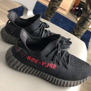 Yeezy 350 boosts